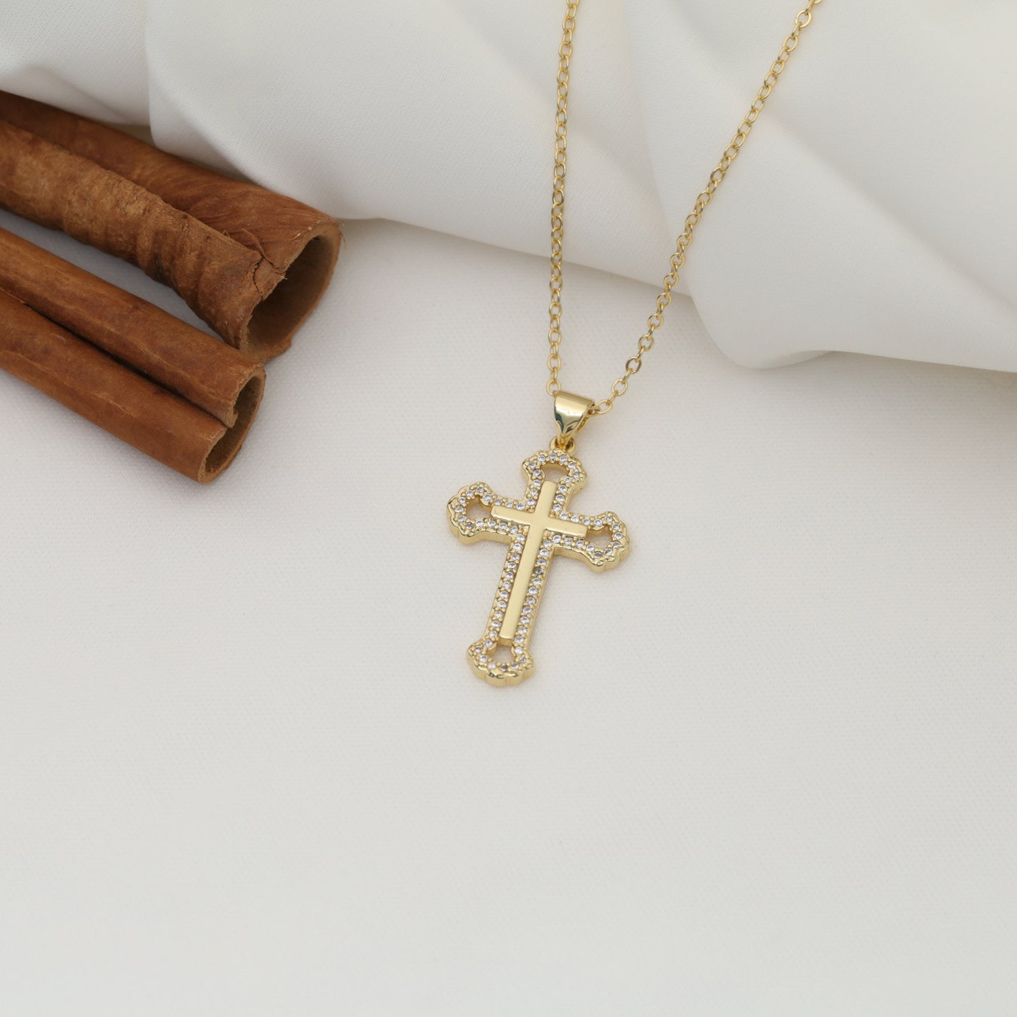 DIANA NECKLACE