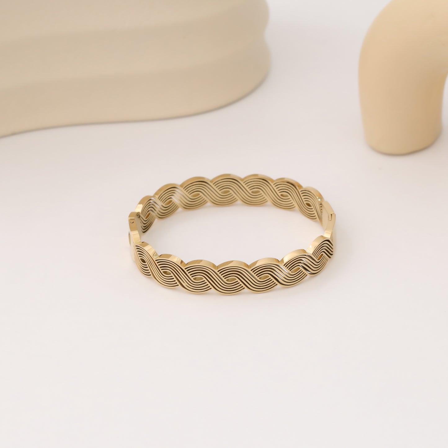ARI BRACELET