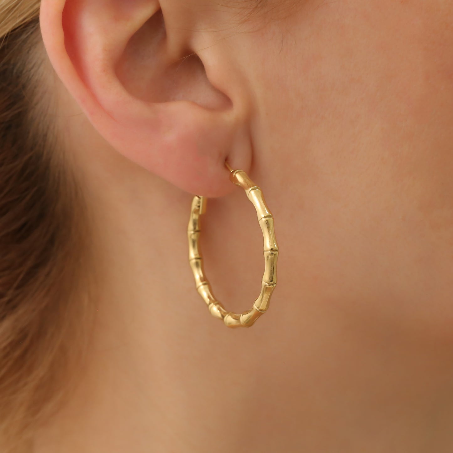 SUZZIE HOOP EARRINGS