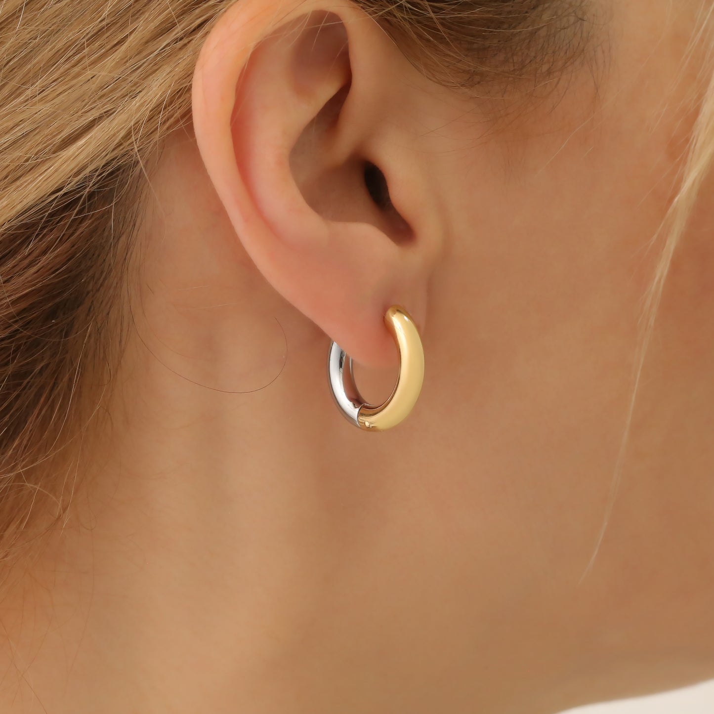 LOLA EARRINGS