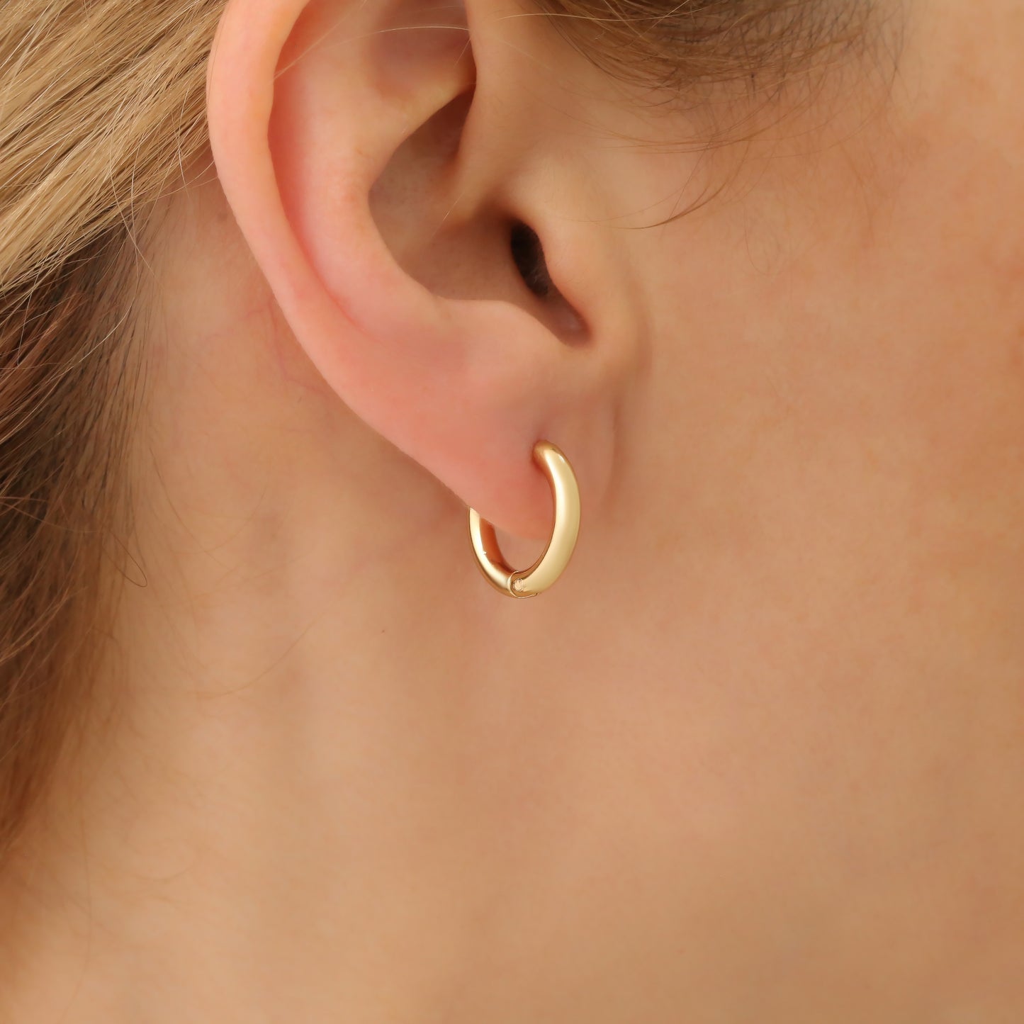 LUCY HOOP EARRINGS