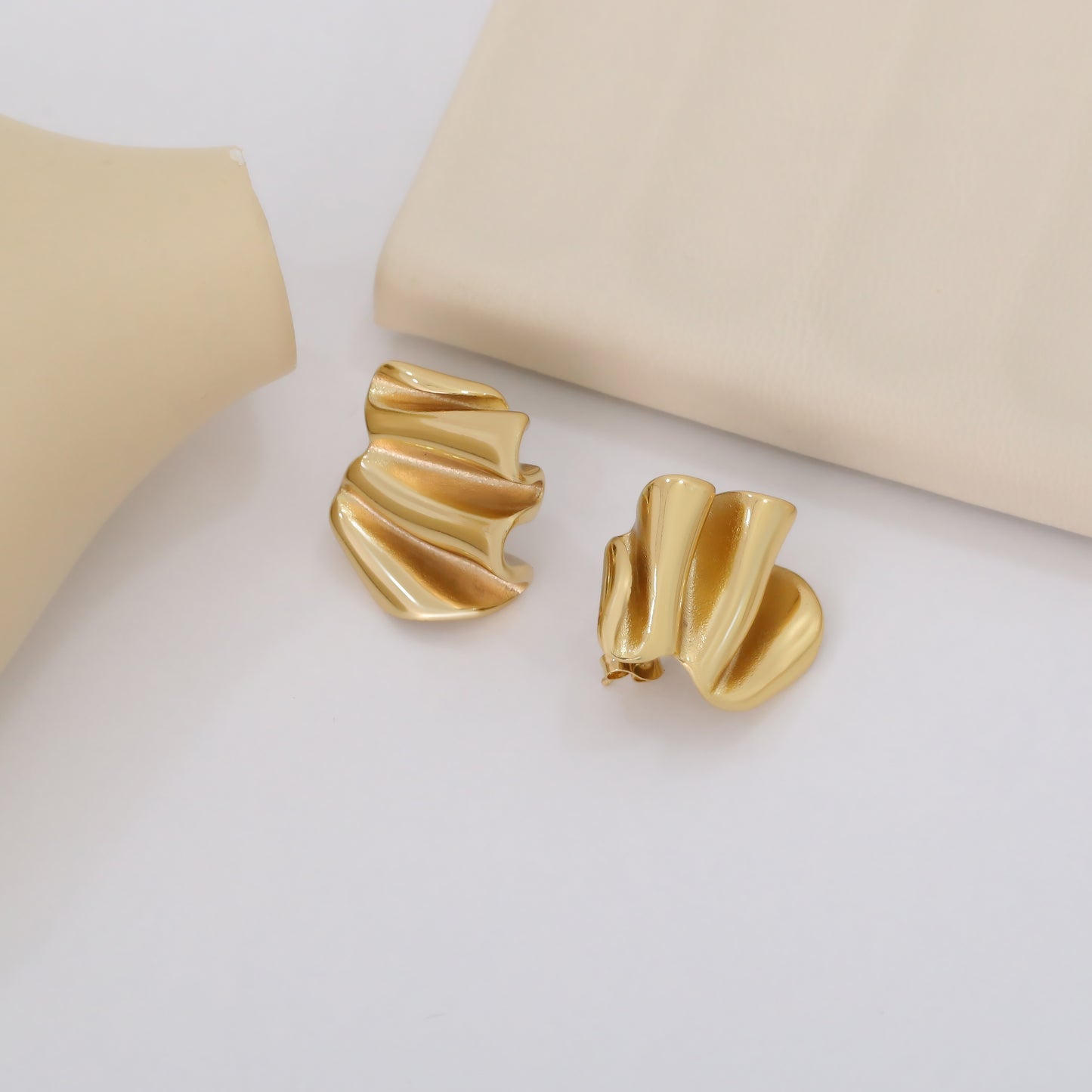 XENIA EARRINGS