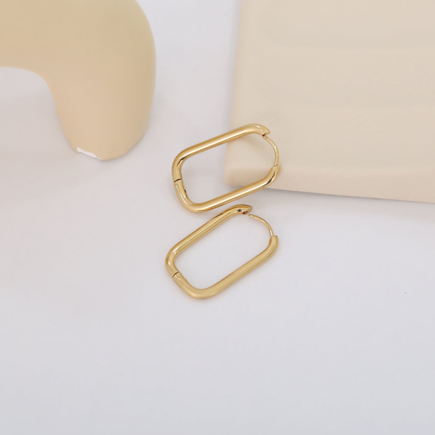 ROBYN EARRINGS