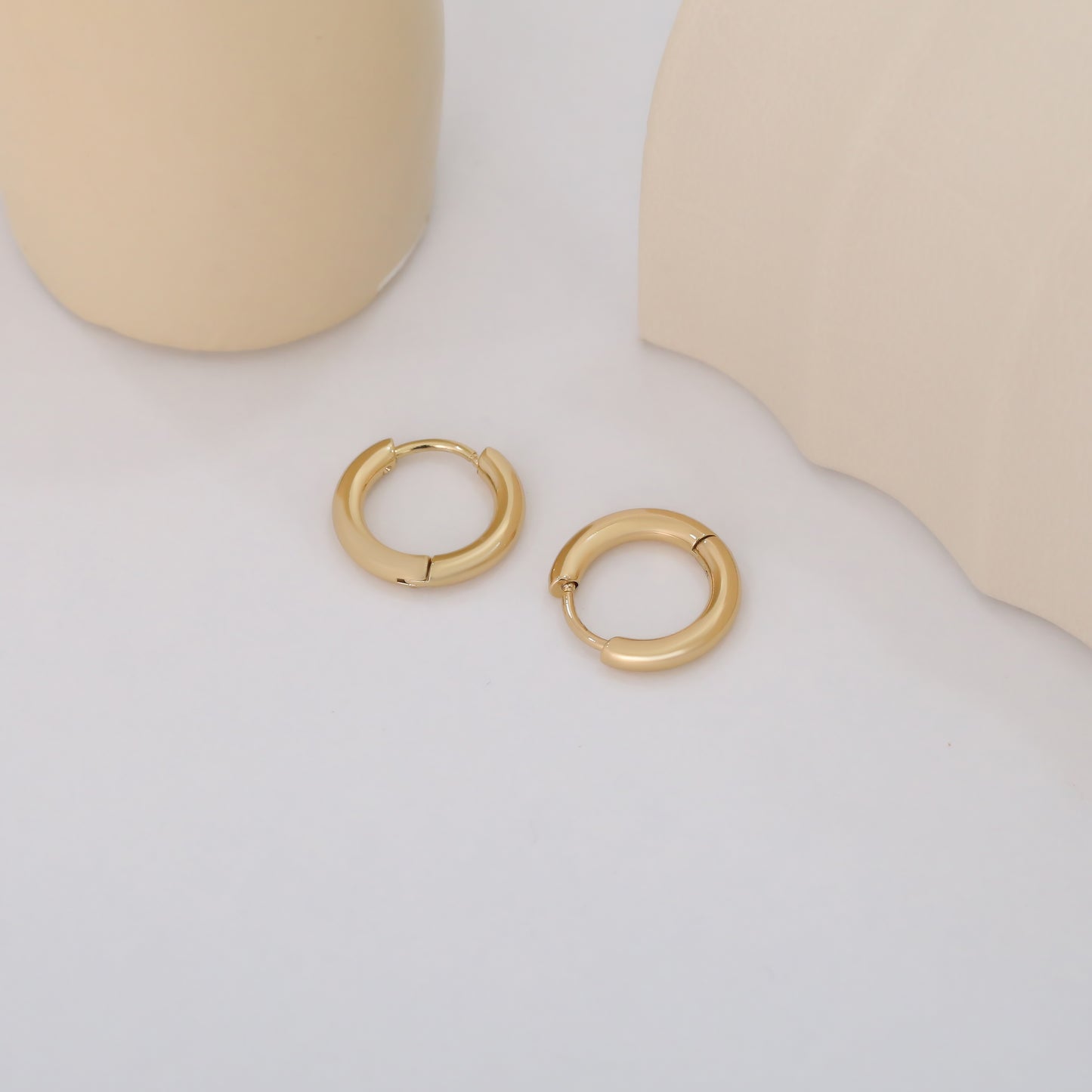 LUCY HOOP EARRINGS