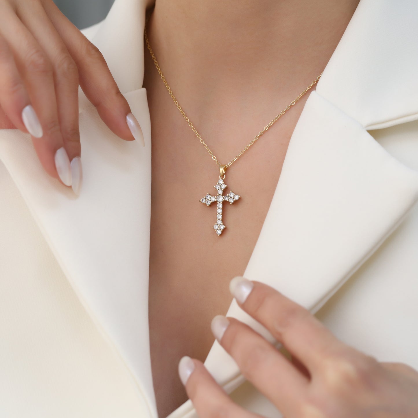 SOFIA NECKLACE