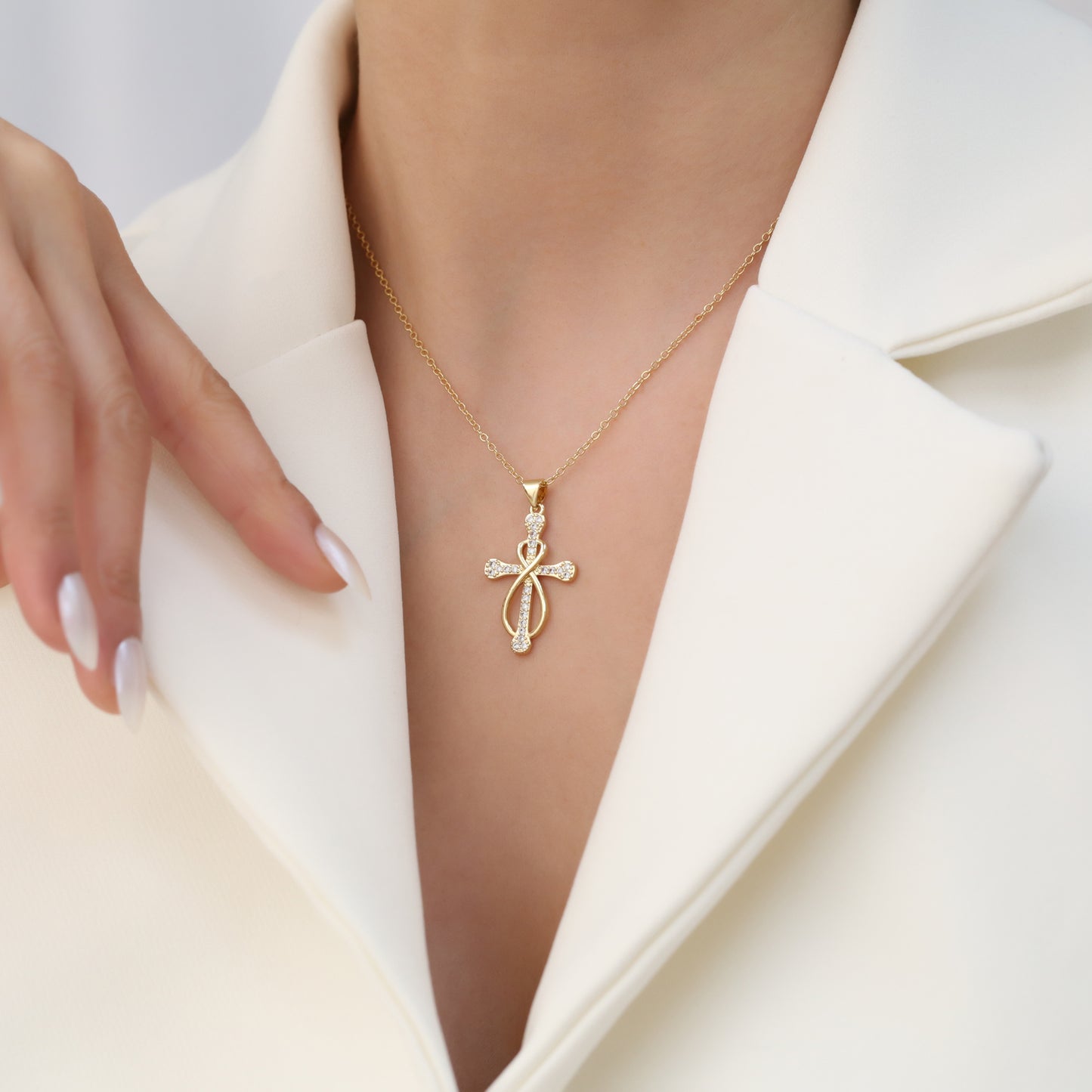 FAITH NECKLACE