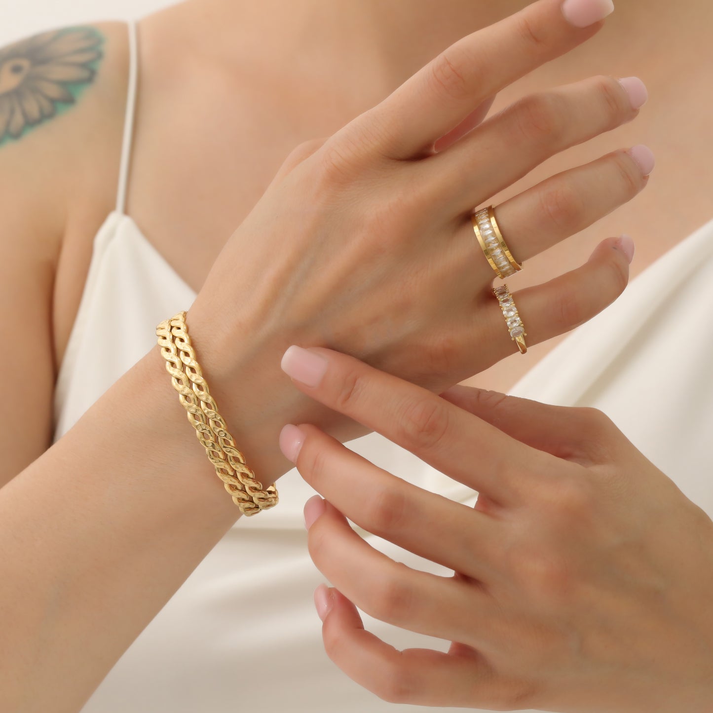 ALESSANDRA RING