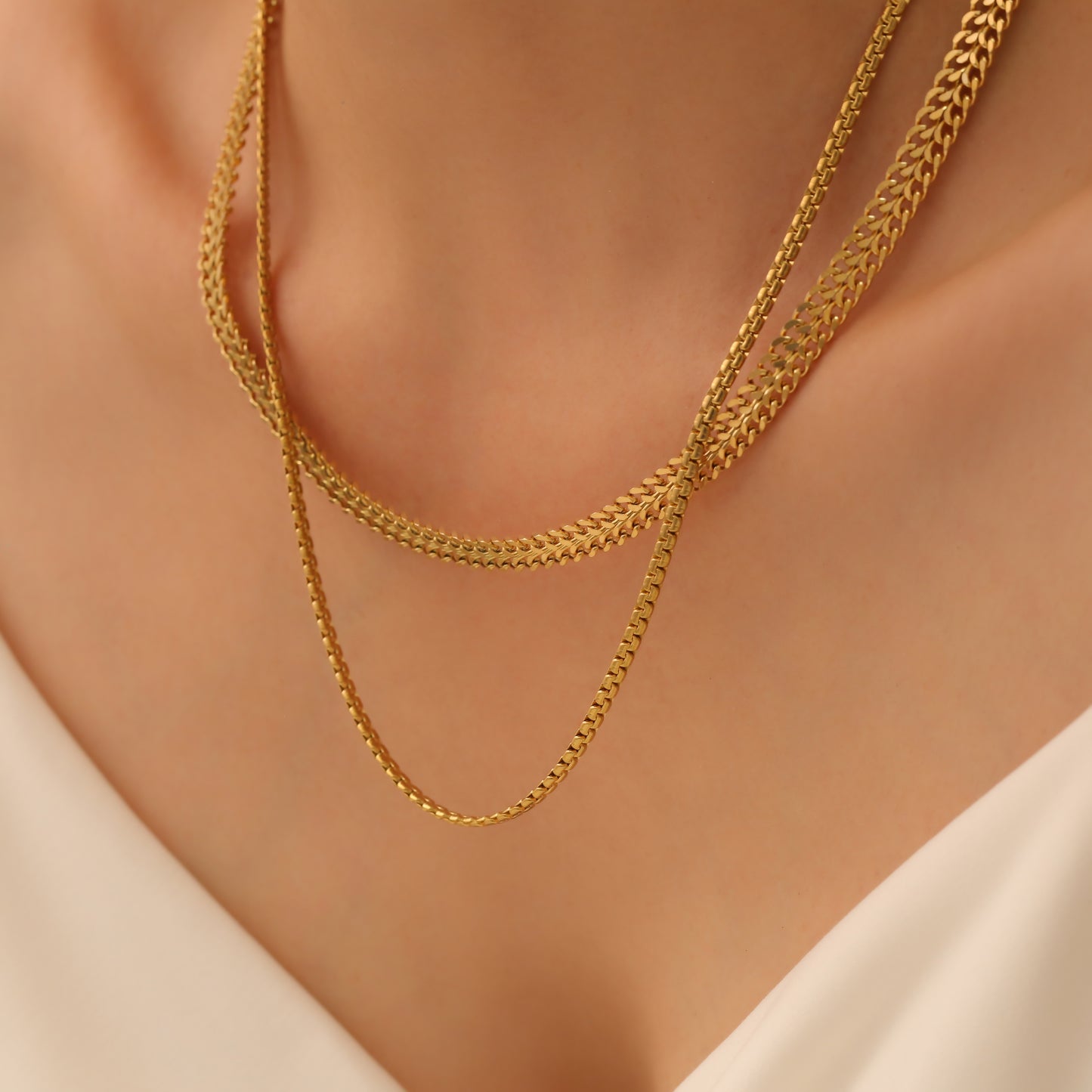 ELLIE NECKLACE