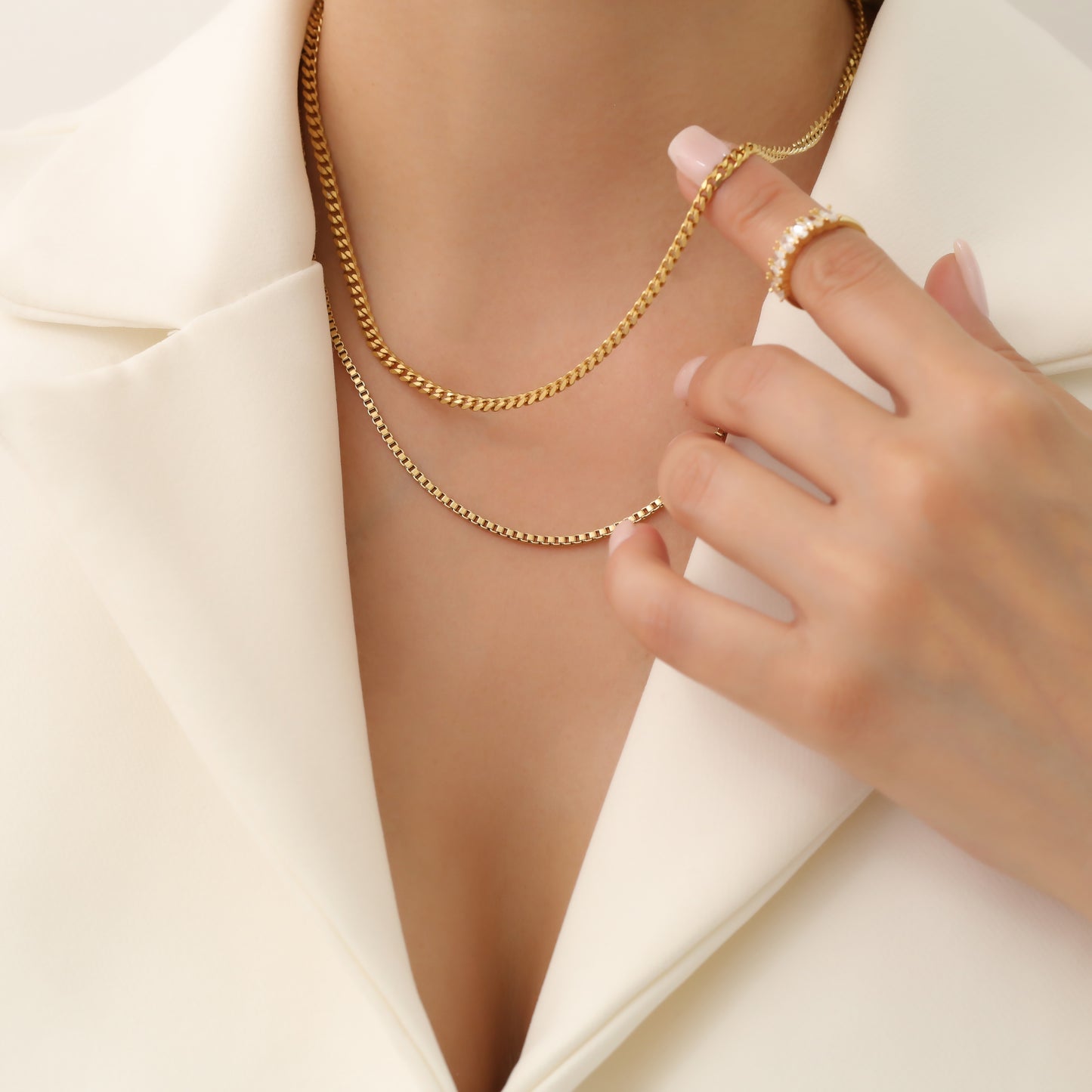 DAISY NECKLACE
