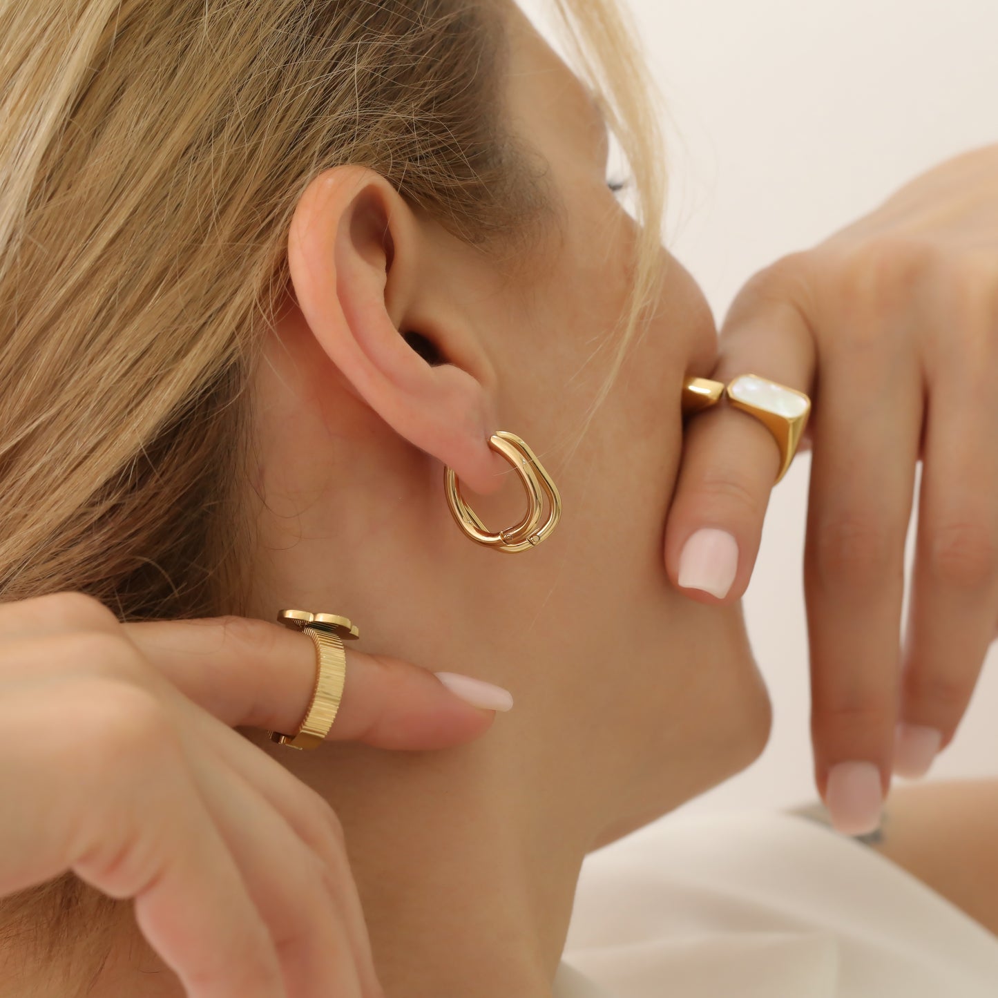 BEATRICE EARRINGS