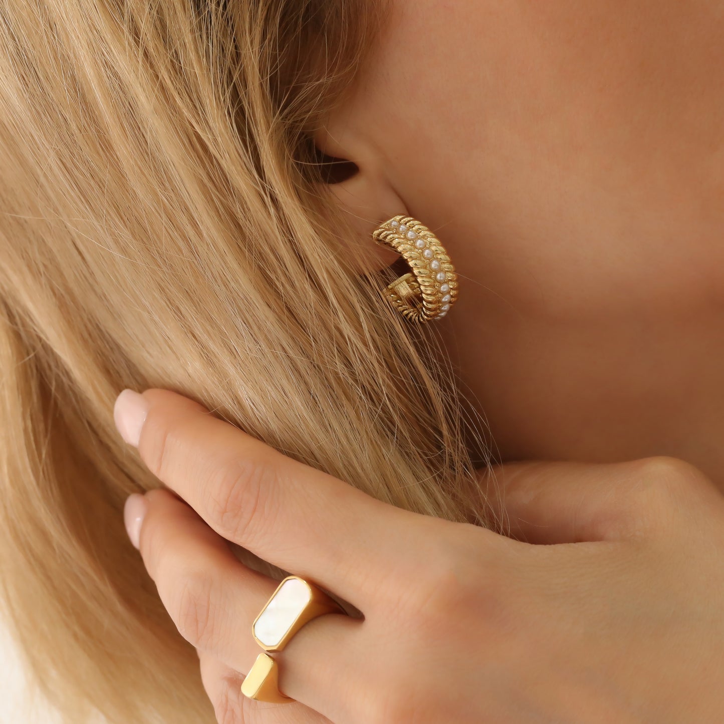 ASTRID EARRINGS