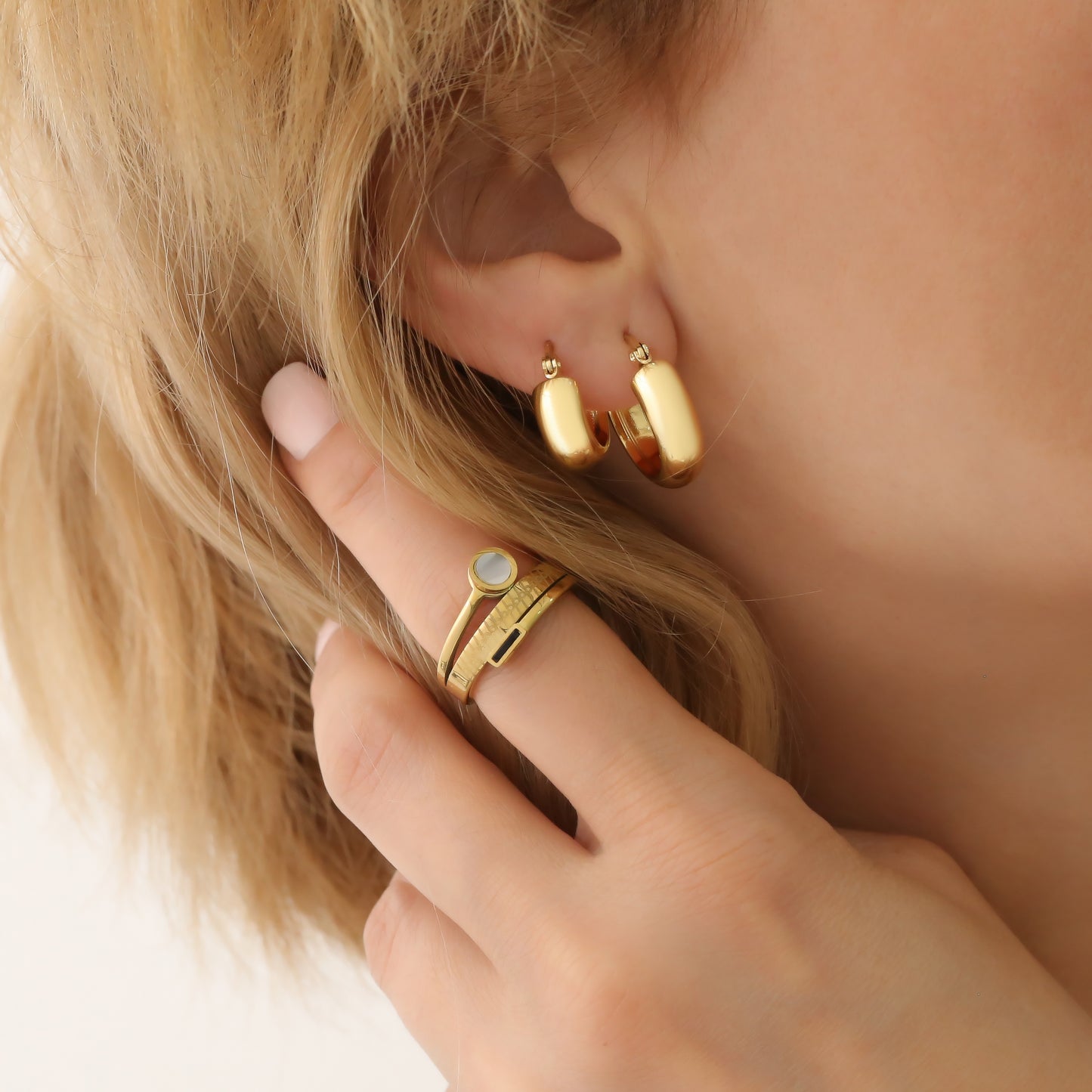 MARRY HOOP EARRINGS SET