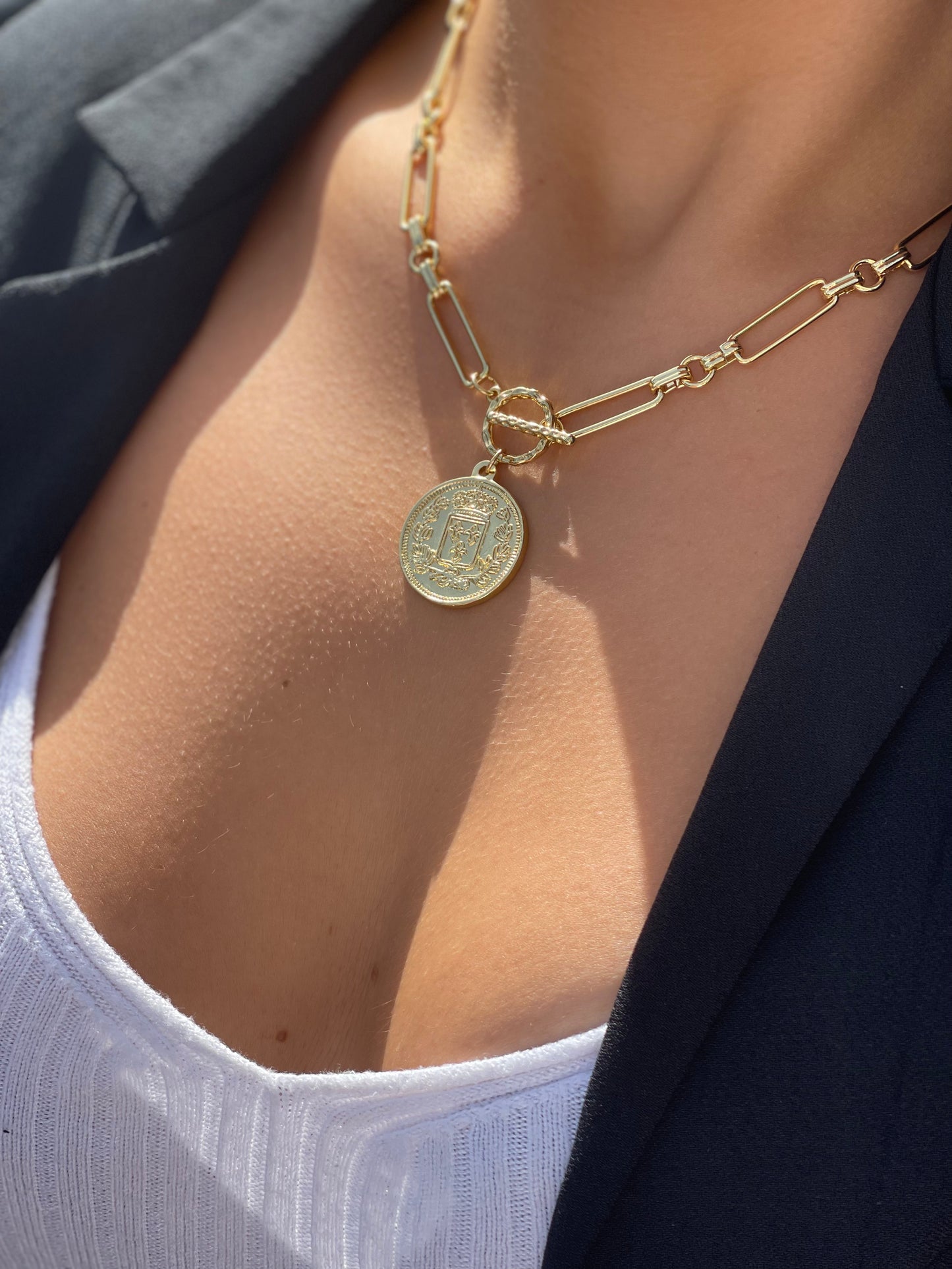 LONDON NECKLACE