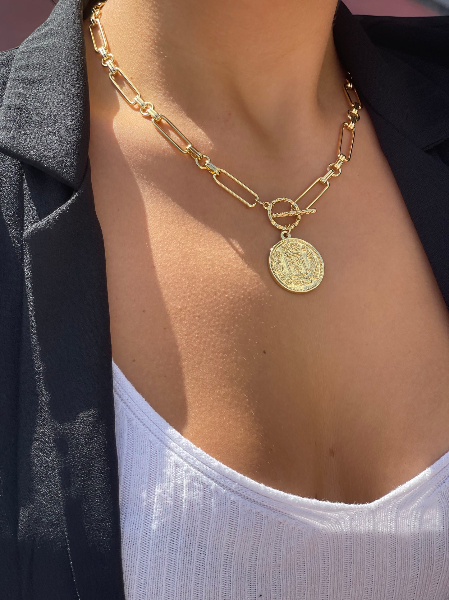 LONDON NECKLACE