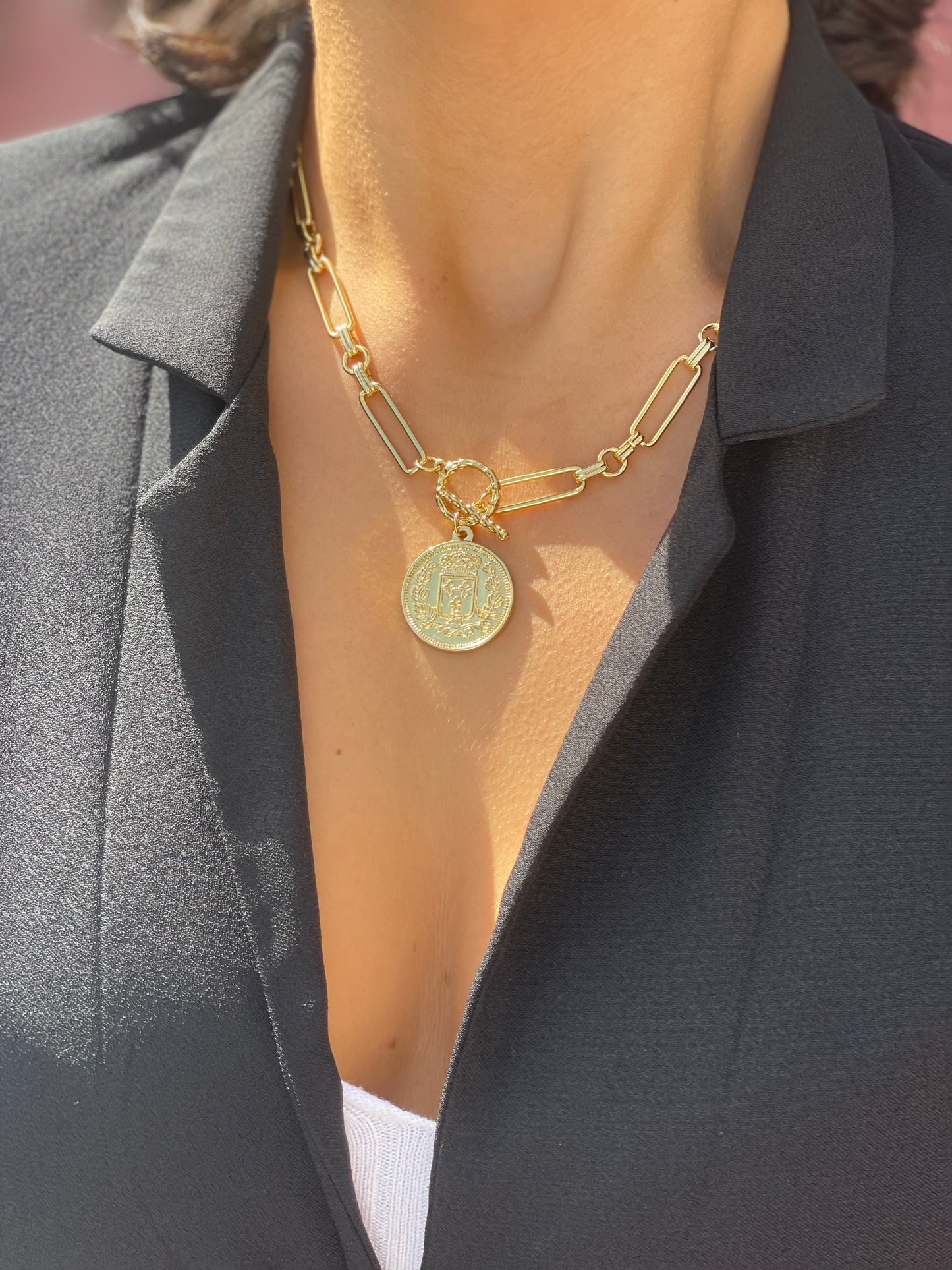 LONDON NECKLACE