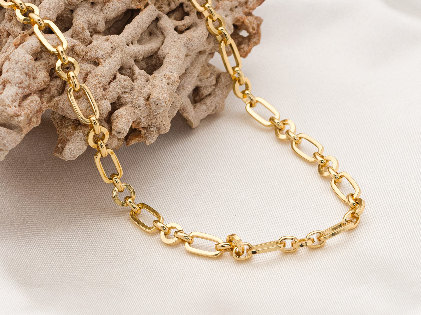 TRINITY NECKLACE