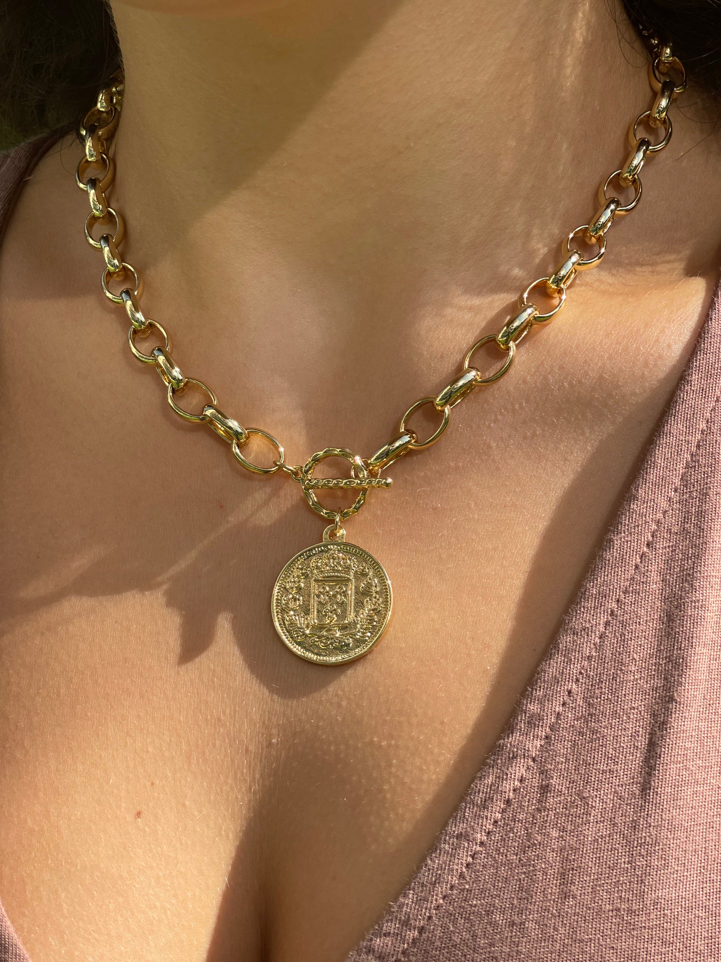 REGINA NECKLACE