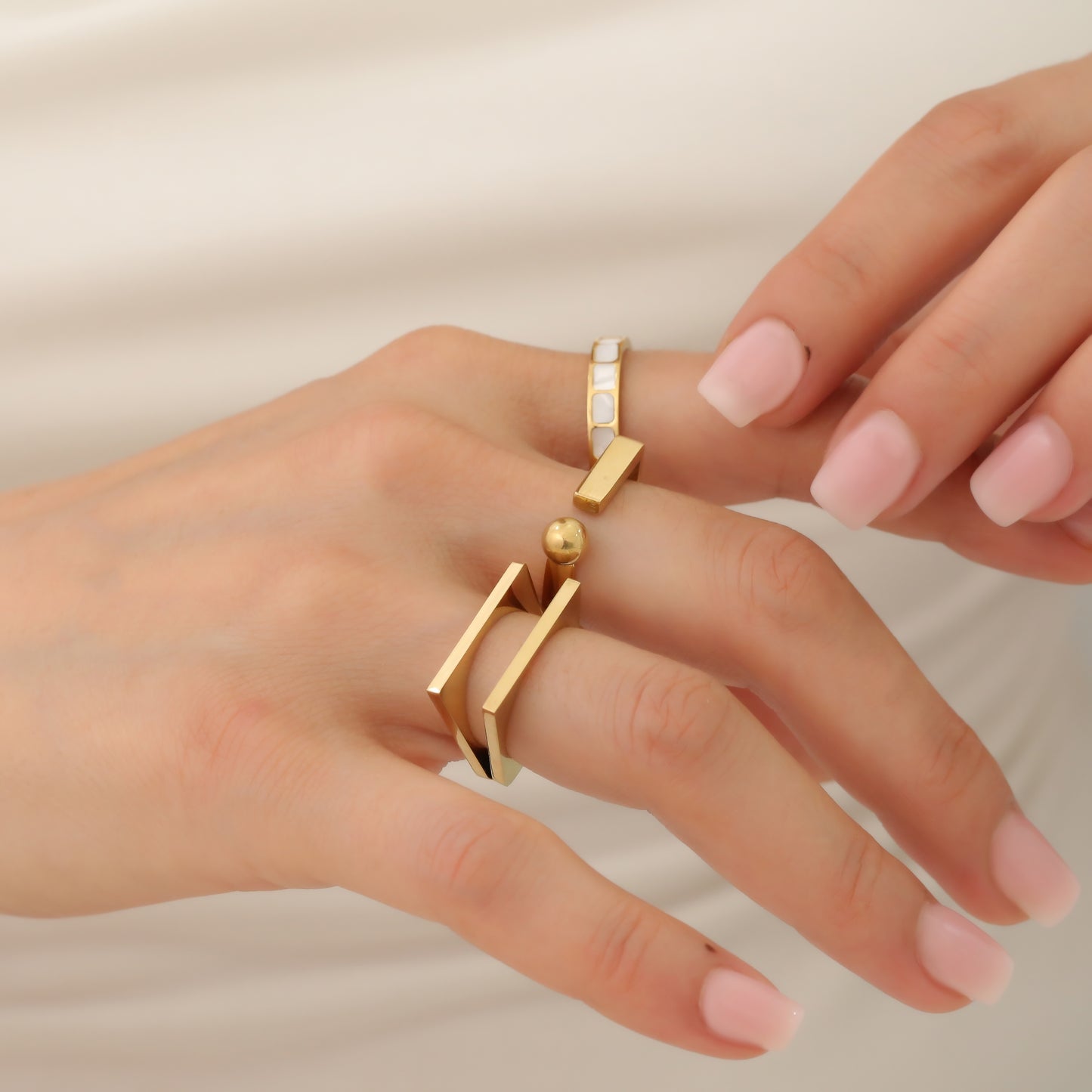 ALONDRA RING
