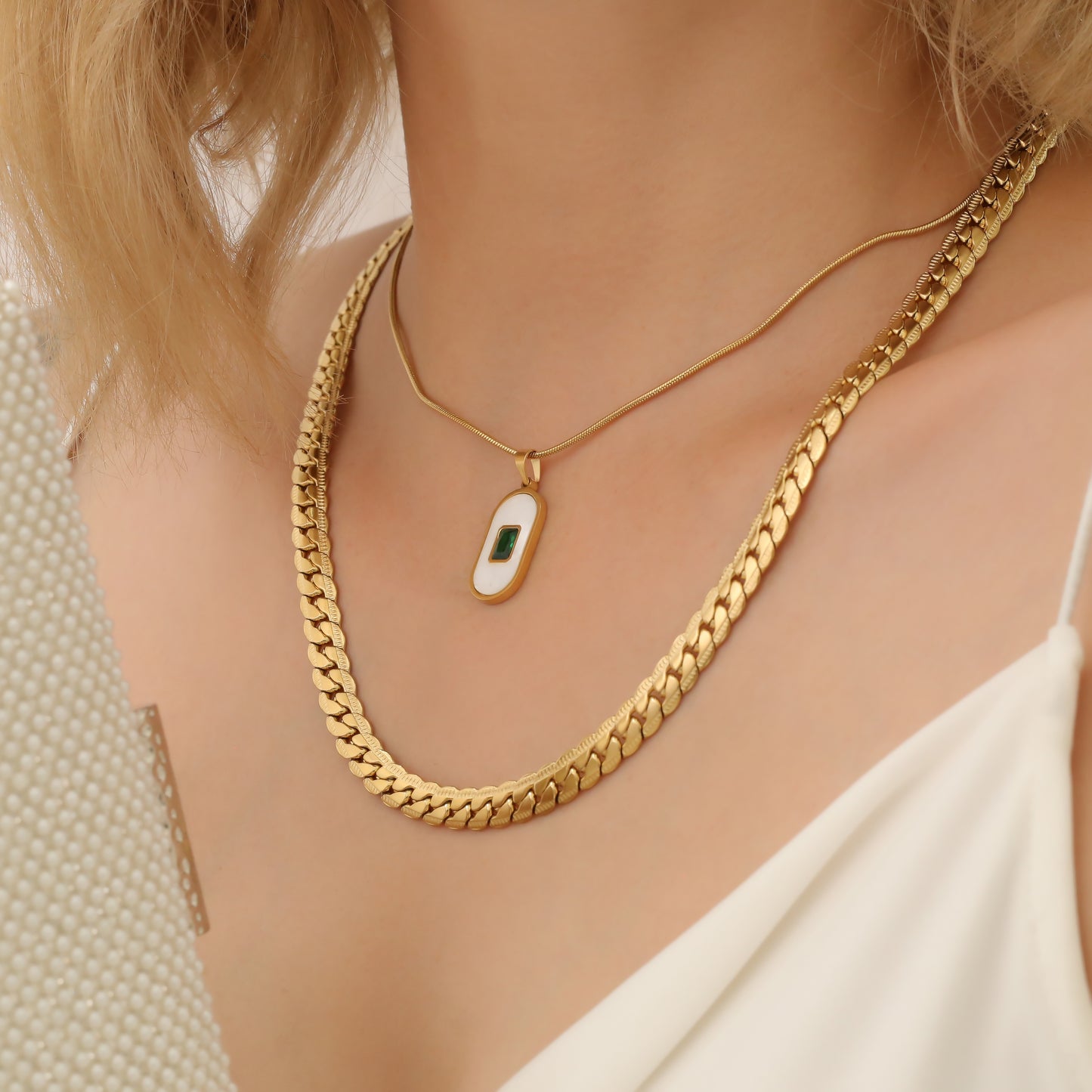 ALENA NECKLACE