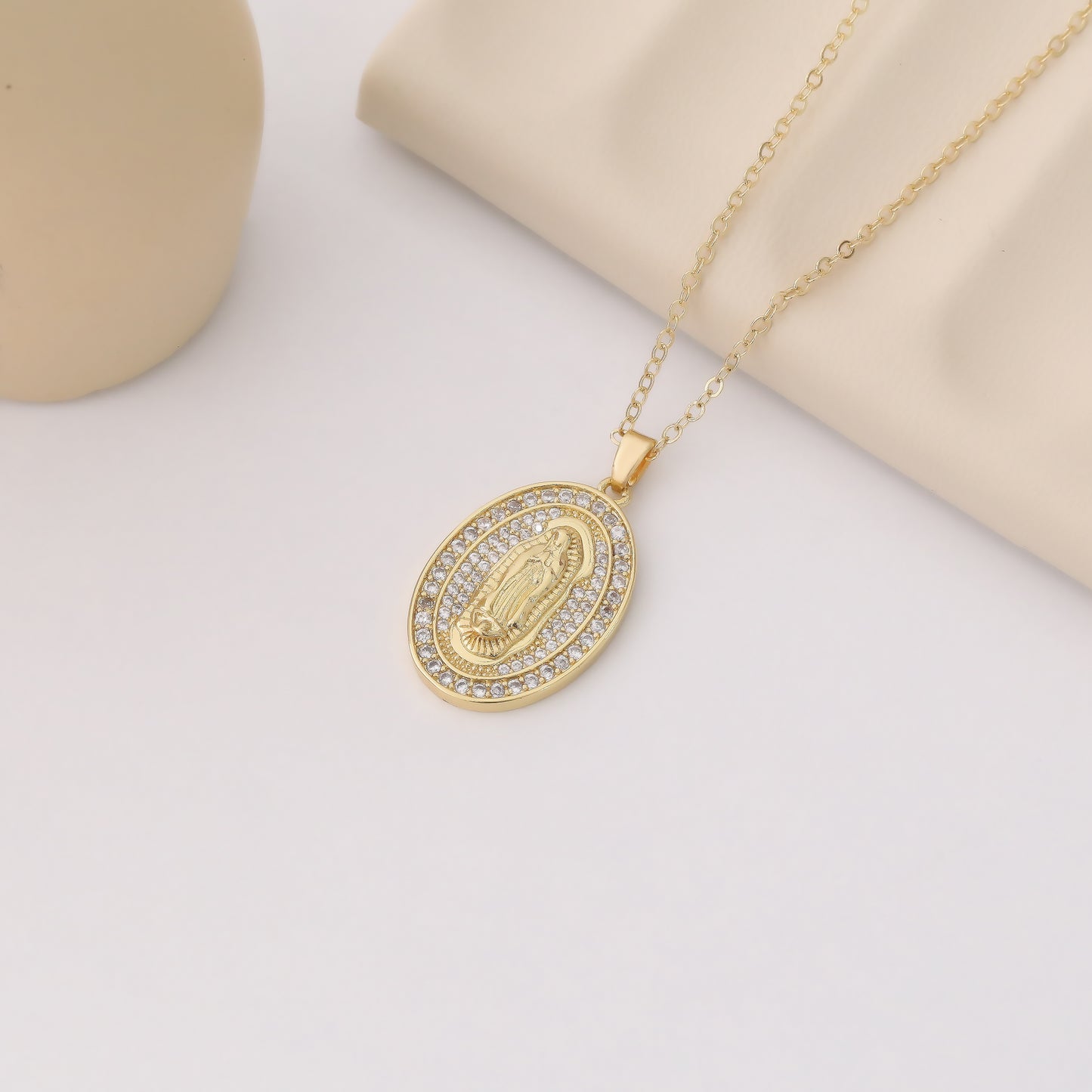MARY NECKLACE