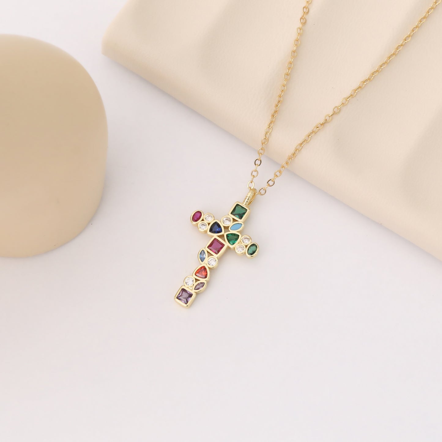 GISELLE NECKLACE