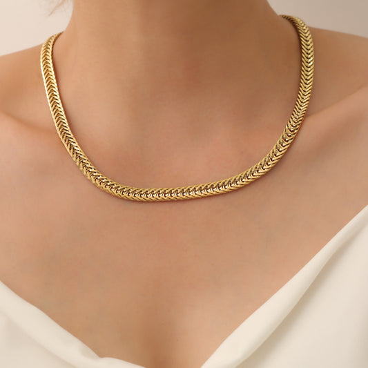 CHLOE NECKLACE