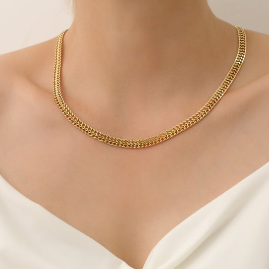 ELLIE NECKLACE