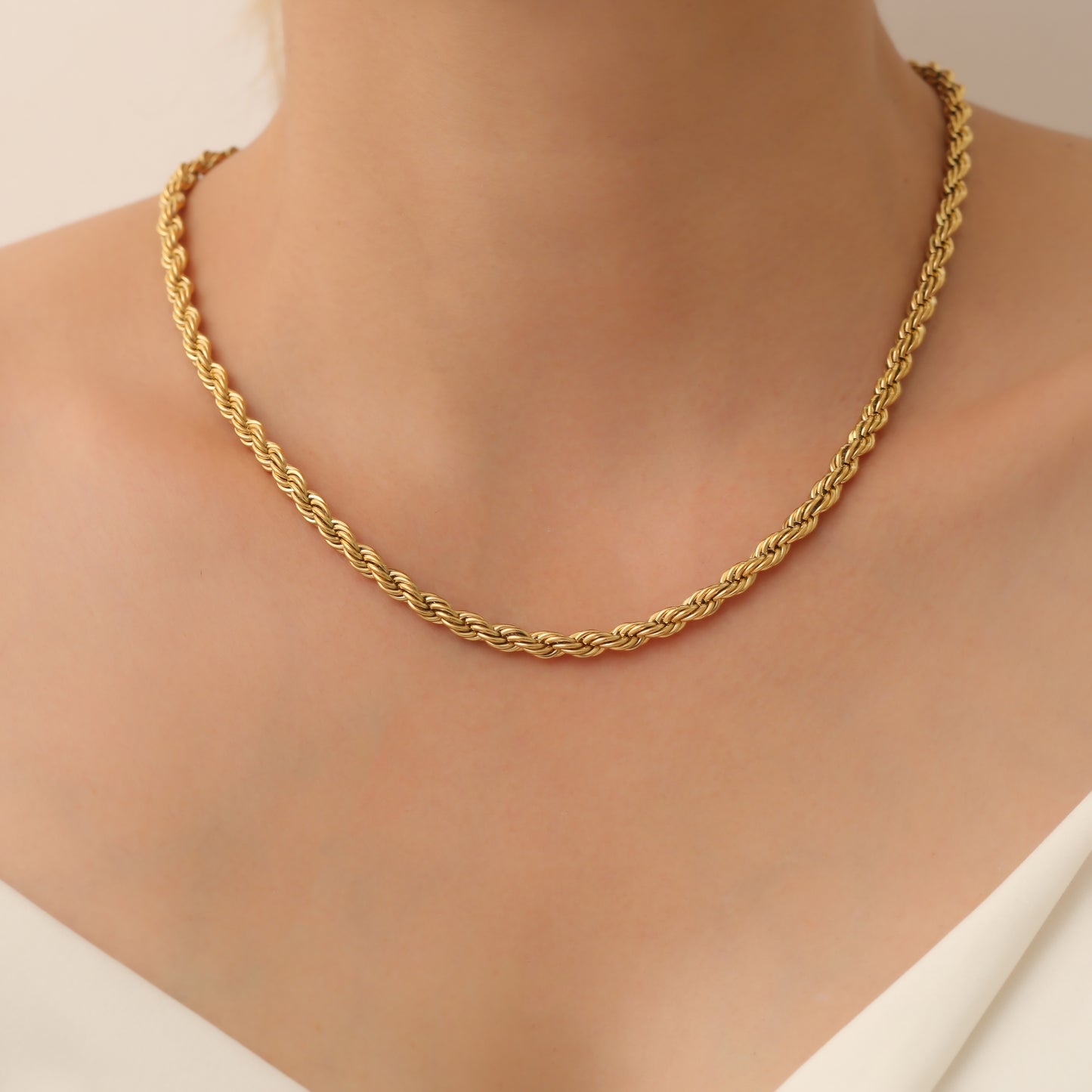 POLINA NECKLACE