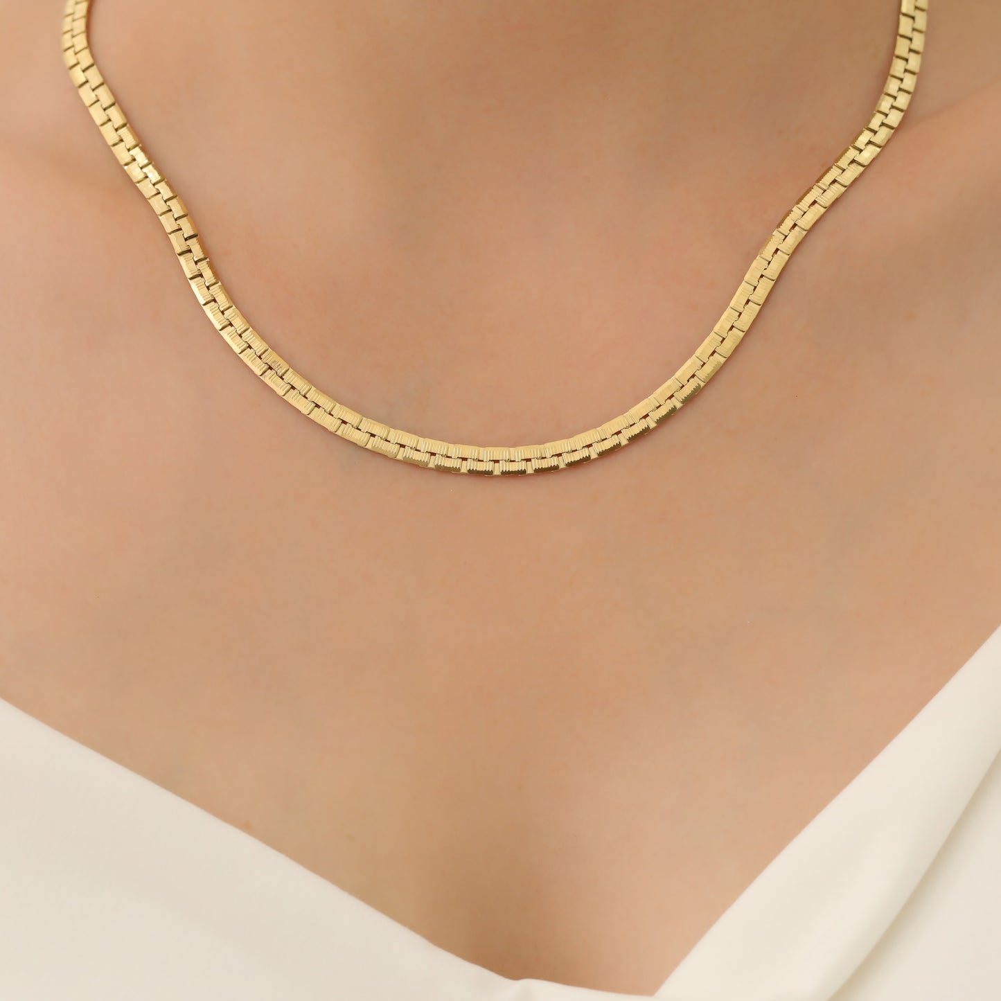 MADELYN NECKLACE