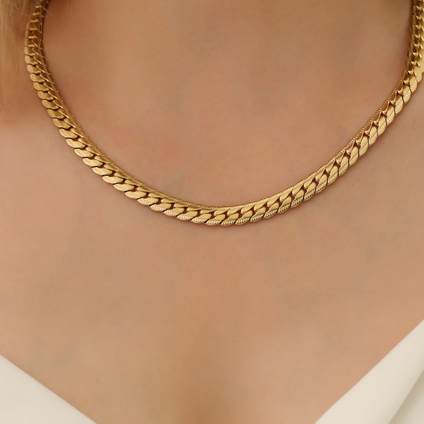 ALENA NECKLACE