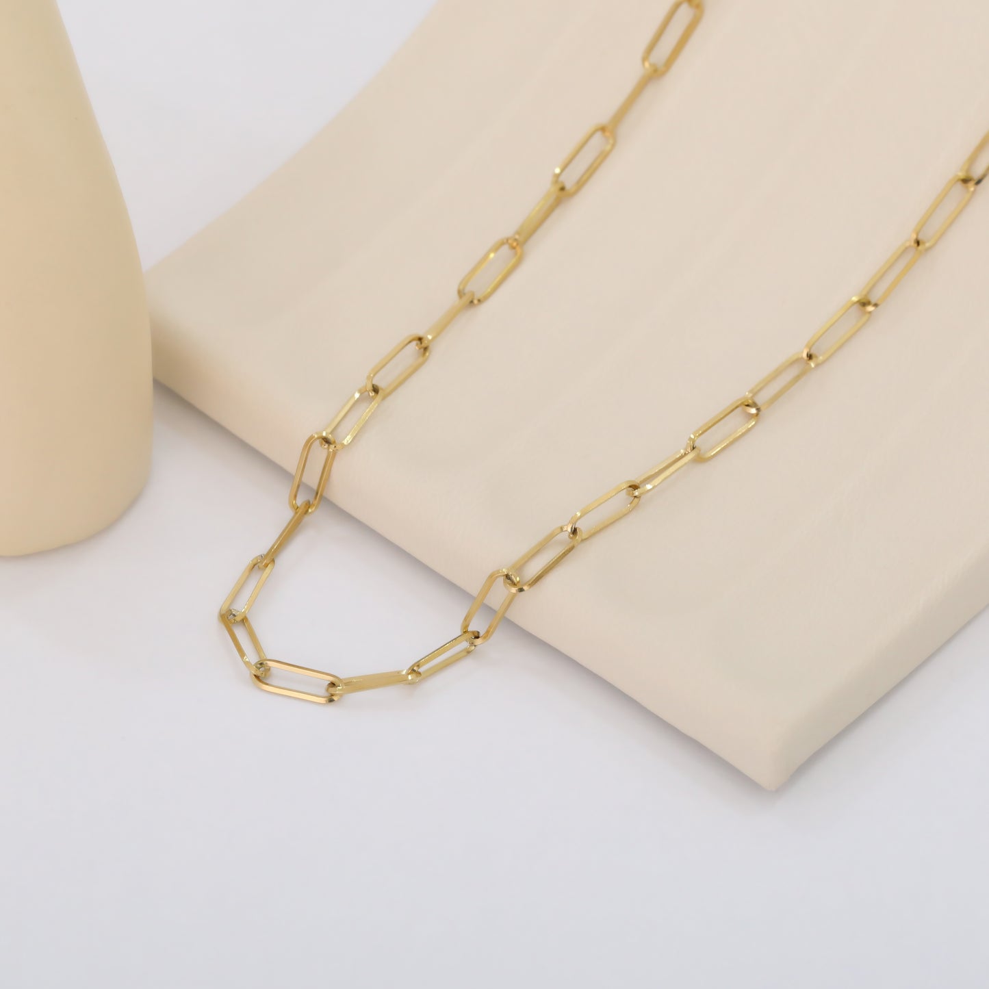 WILLOW PAPERCLIP NECKLACE