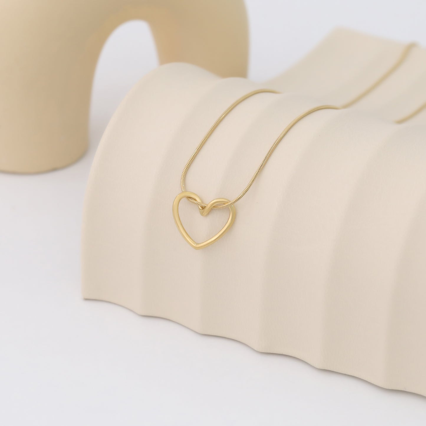 HERA NECKLACE