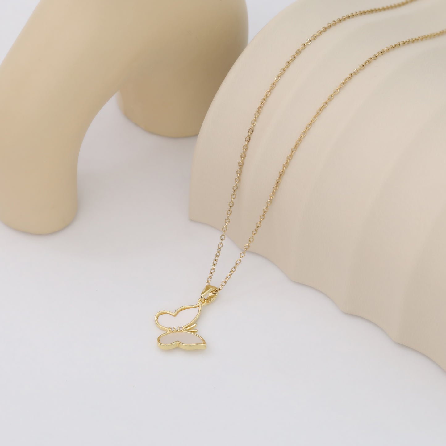 RILEY NECKLACE