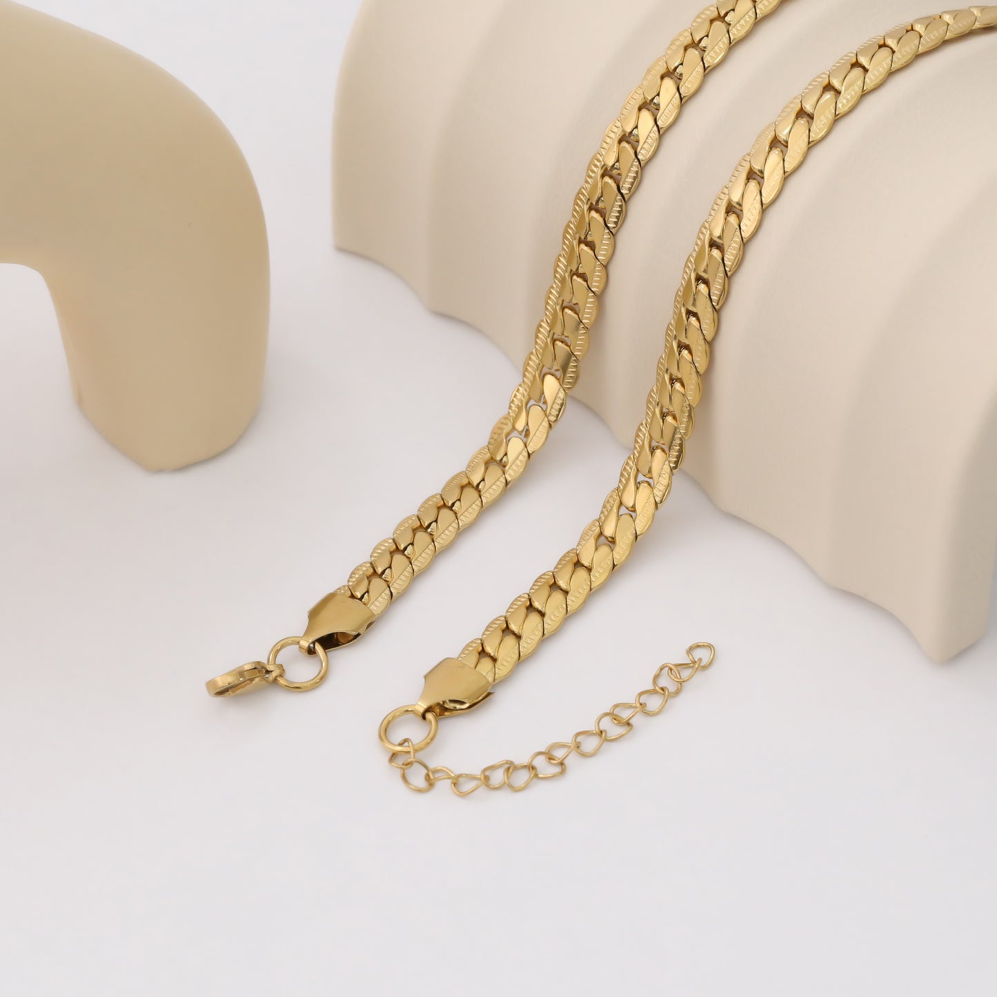 ALENA NECKLACE