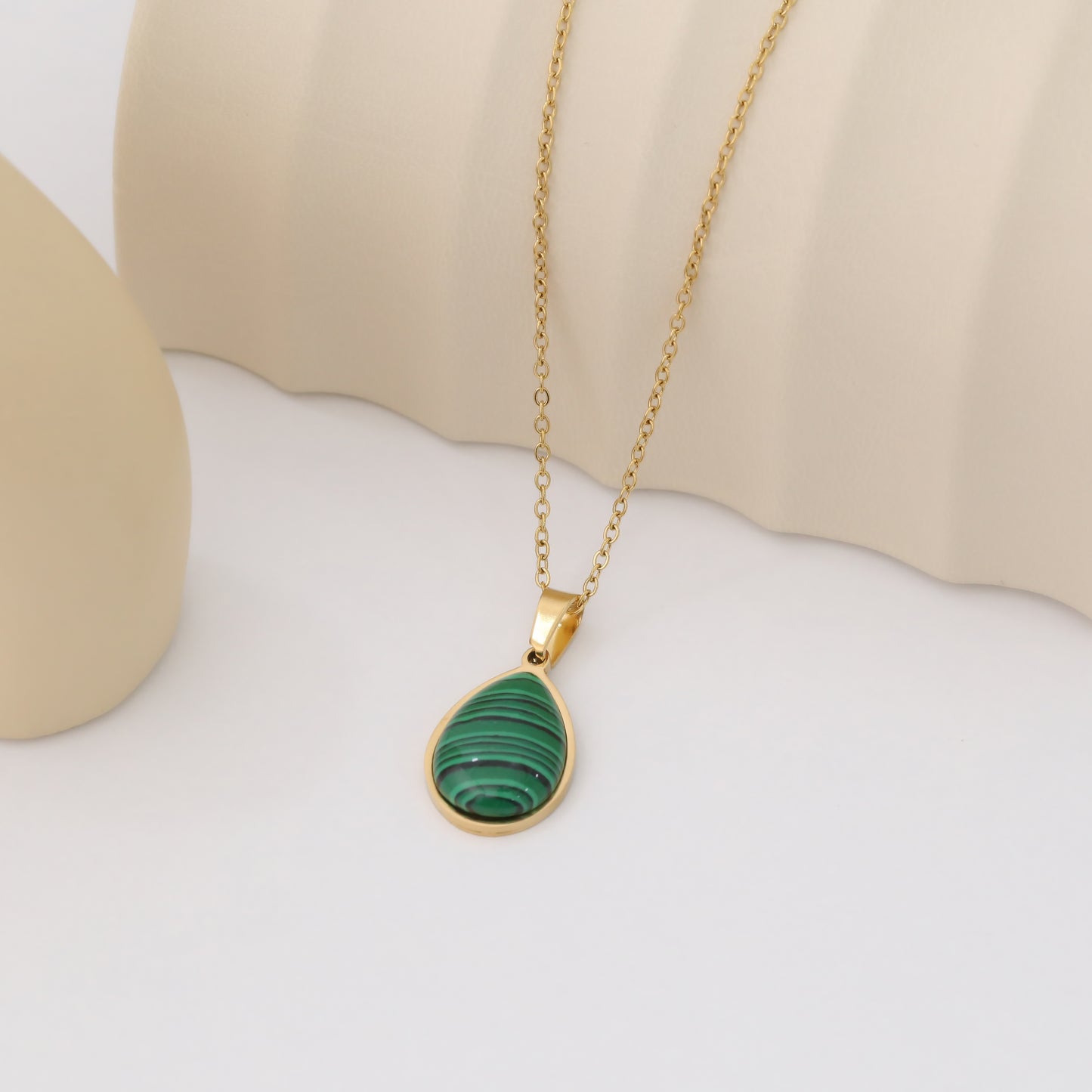 ESME MALACHITE NECKLACE