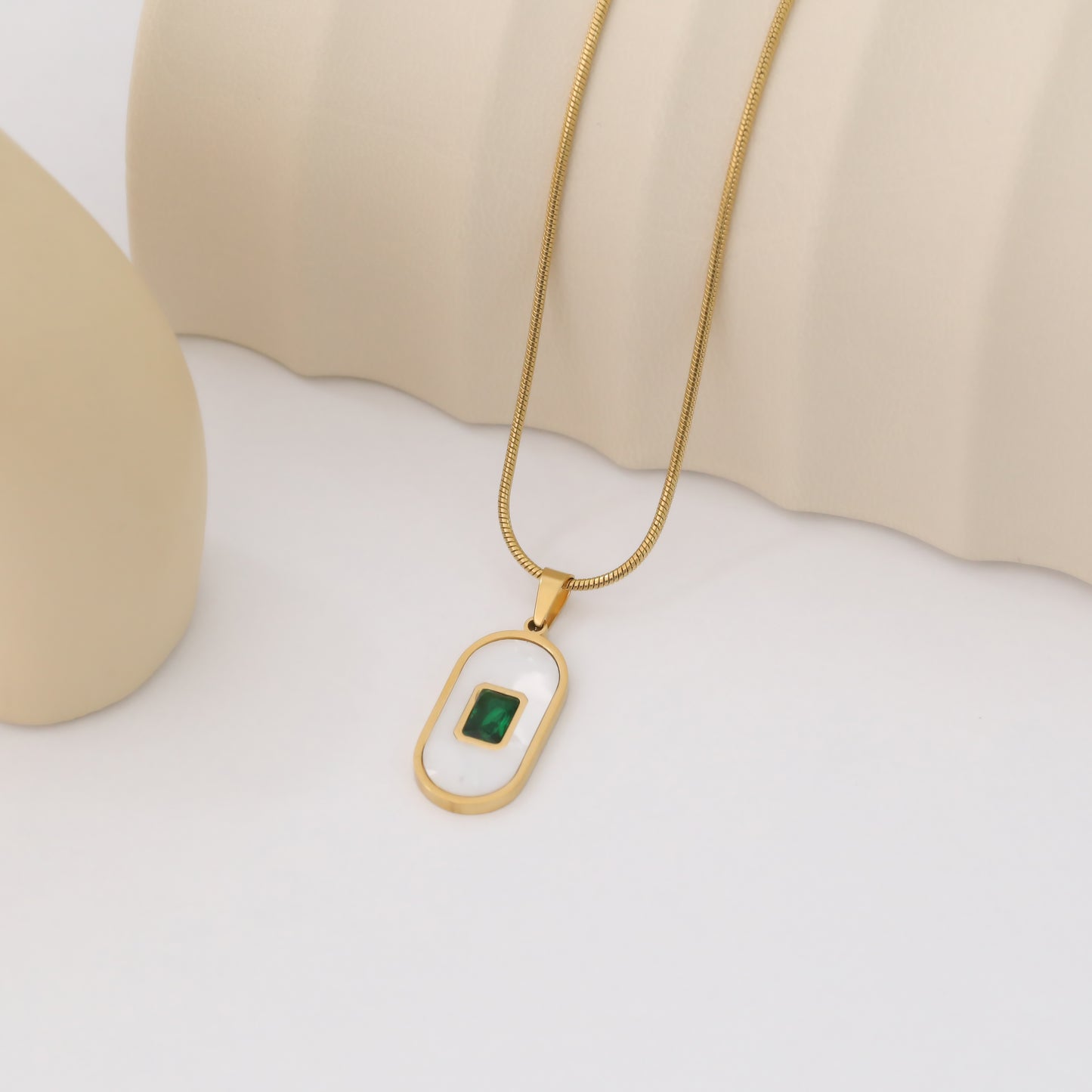 AALIYAH NECKLACE