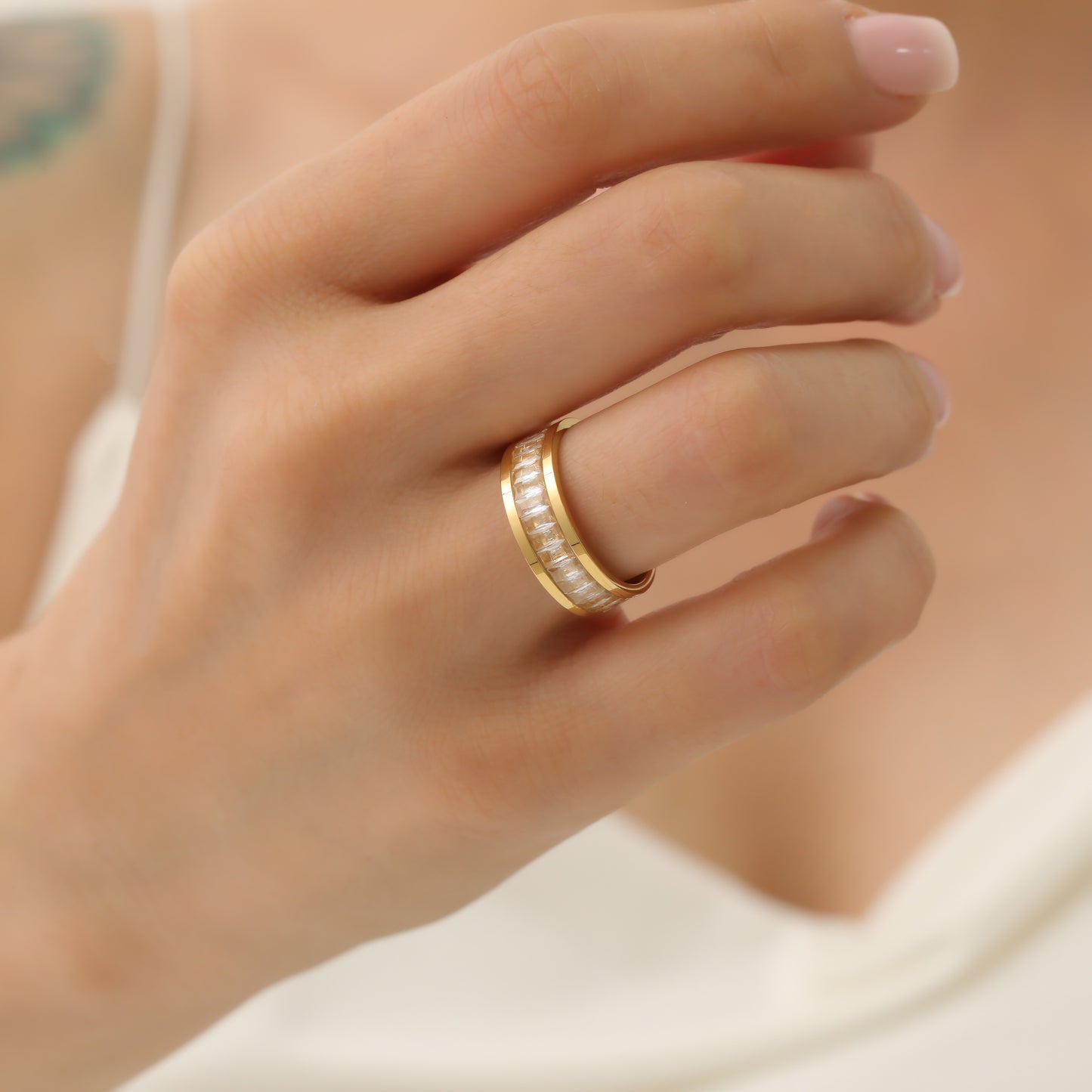 ALESSANDRA RING