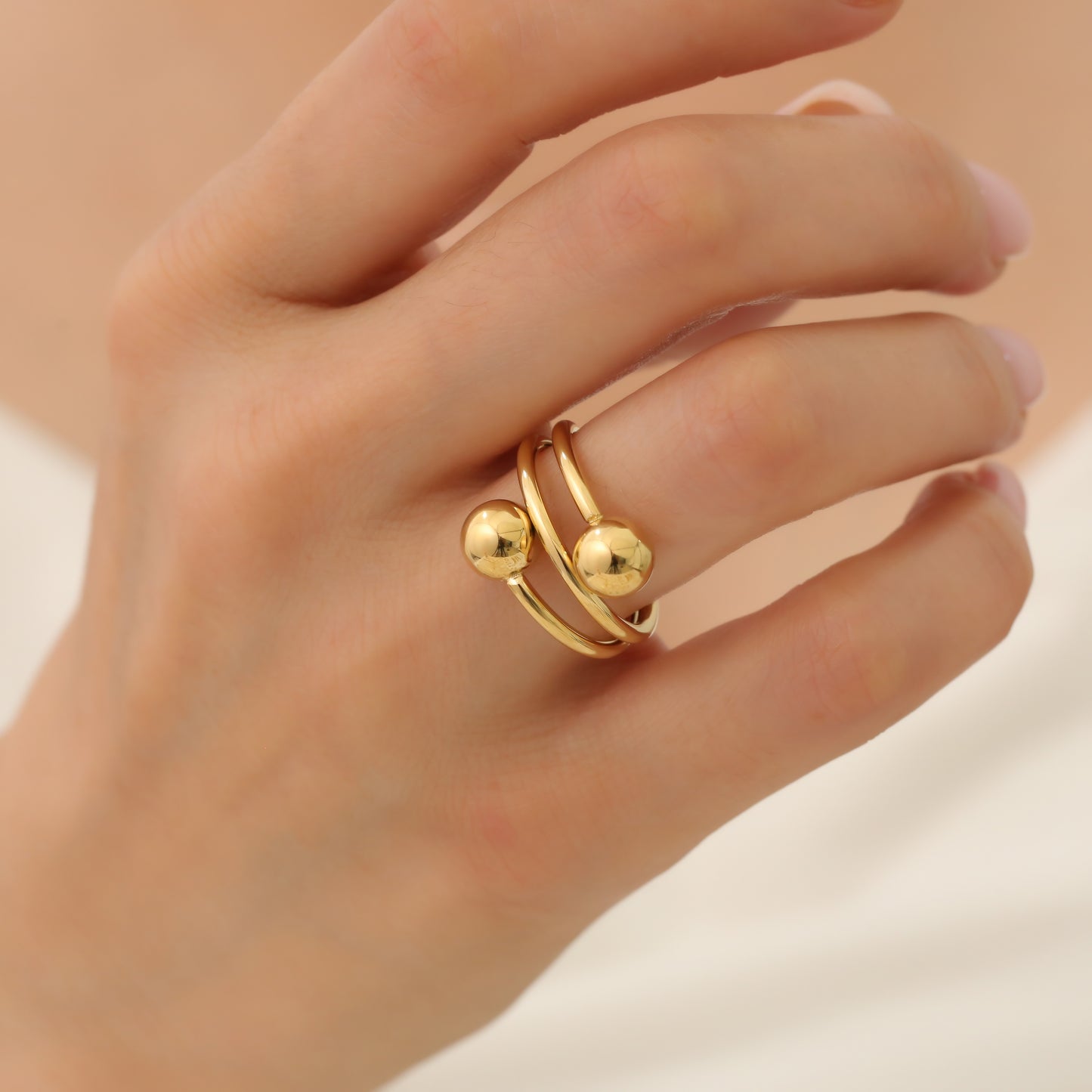 APRIL RING
