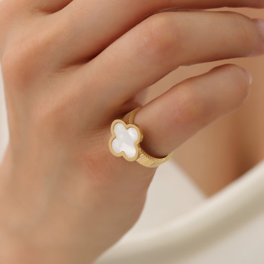 ALIA RING