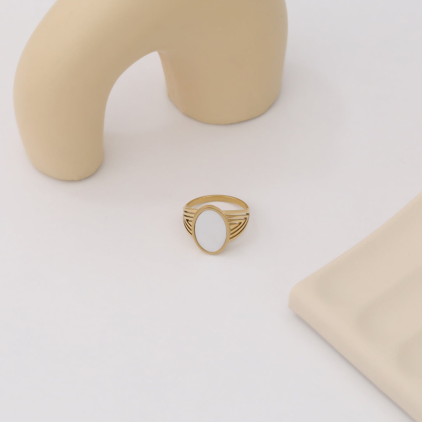 ALMA RING