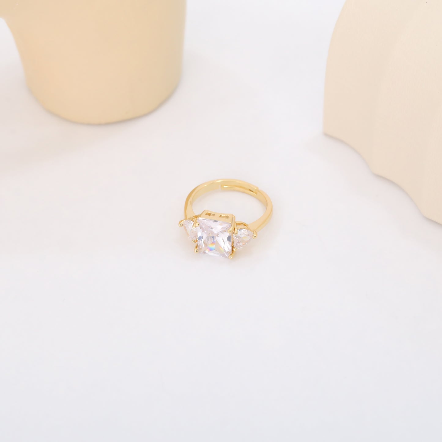 LYRA RING